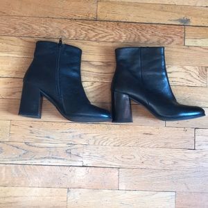 Steve Madden Booties size 9